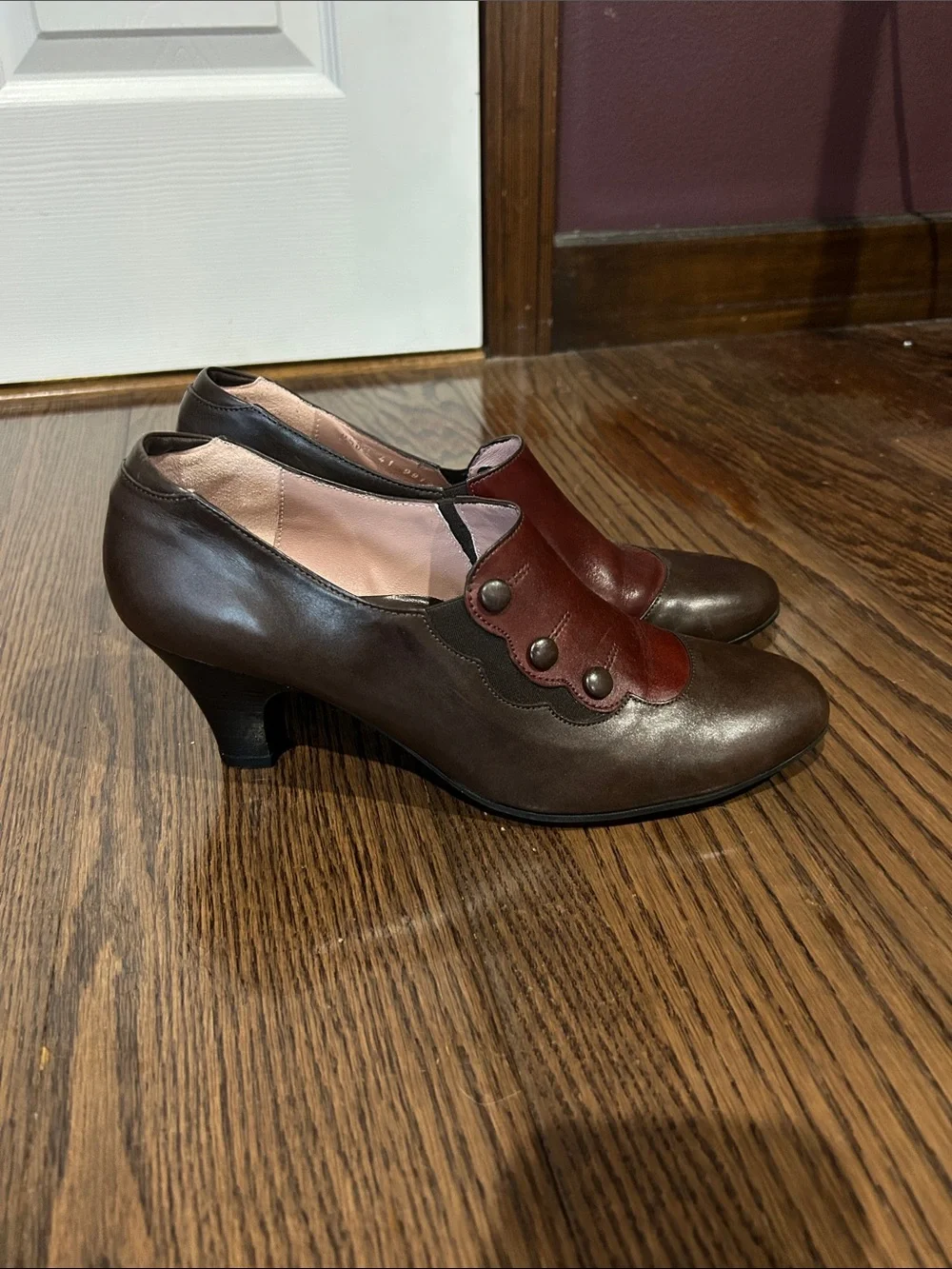 BeautiFeel womens Burgundy and Brown Oxford-Style Lace Button Shoes pump heel 10